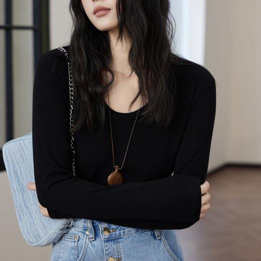 【69元两件】木言欢鹅蛋领长袖衫T恤 | 面料软糯透气 简约正肩修身版型 穿出高级慵懒的松弛美学 商品图2
