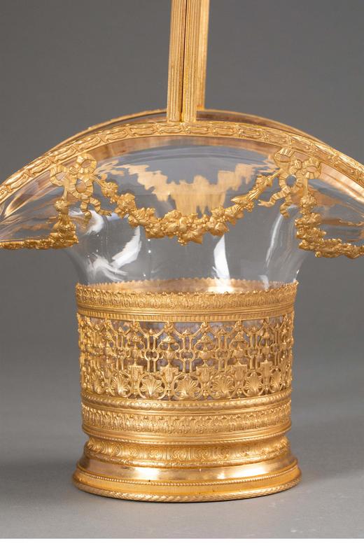 【已售】独角鹿西洋古董19世纪末法国出品蝴蝶结藤蔓主题铜鎏金精雕装饰水晶花果篮 商品图5