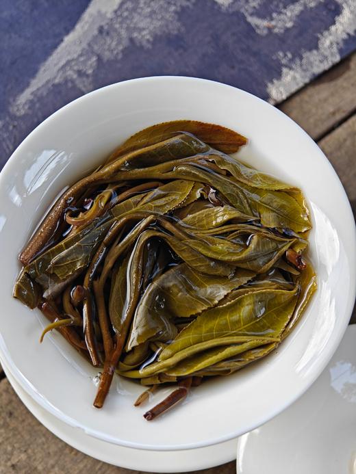 【林子茶】2022年易武秘境小高杆·林子茶，它是一款有钱你也不一定能喝到野茶，357克/饼 商品图2