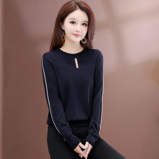 QYM 25702-Y薄款休闲衫时尚纯色针织衫宽松打底衫 商品图4