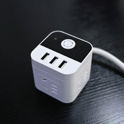 热卖！【华为生态合作伙伴】Only&Home魔方插座 4面充电  USB插座 小巧便携 桌面整洁必备  KL-MF01 商品图1