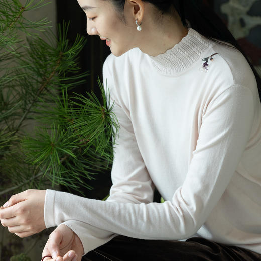 牧衣游原创 绵羊毛手工刺绣套头衫柔软舒适打底内搭毛织上衣 花域 商品图0
