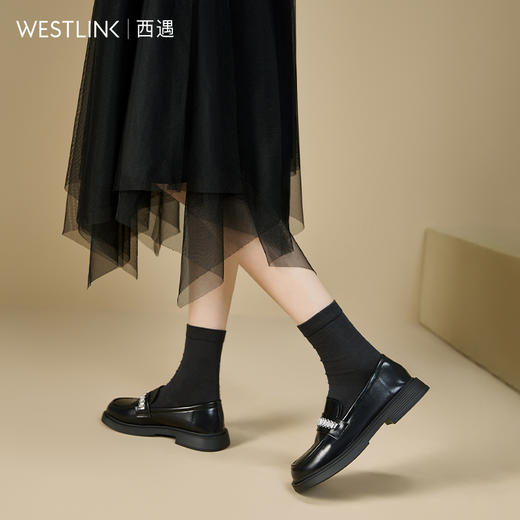 西遇黑色乐福鞋女新款秋季百搭一脚蹬通勤单鞋软底低跟小皮鞋K1857090 商品图3