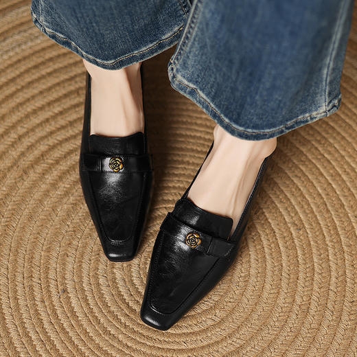 【预售5天】法式复古小方头细跟高跟鞋女真皮山茶花通勤气质工作鞋单鞋四季鞋JLY&18-398A 商品图3