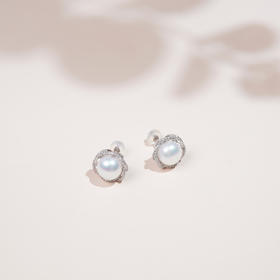 阮仕珍珠 花语系列S925银淡水珍珠耳饰 8.5-9mm  扁圆 极微瑕  极强光