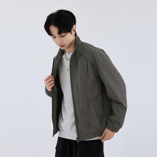 【新品上新】HX 春秋季立领茄克衫外套S105533288101/02 商品图1