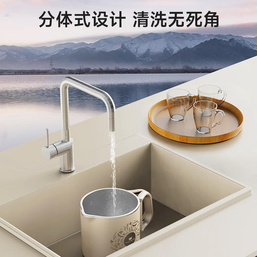 【随身带的营养补给站 】卡蛙便携折叠烧水壶KW-CD03 一体无缝杯体 不锈钢内胆 O胶水O涂层O塑胶O缝隙O异味 800ml容量 双层隔热 快速烧煮 可折叠手柄 商品图2