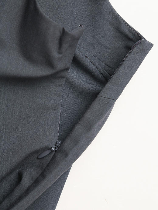 简约风深灰色吊带连衣裙女 排扣修身中长款气质内搭裙 商品图3