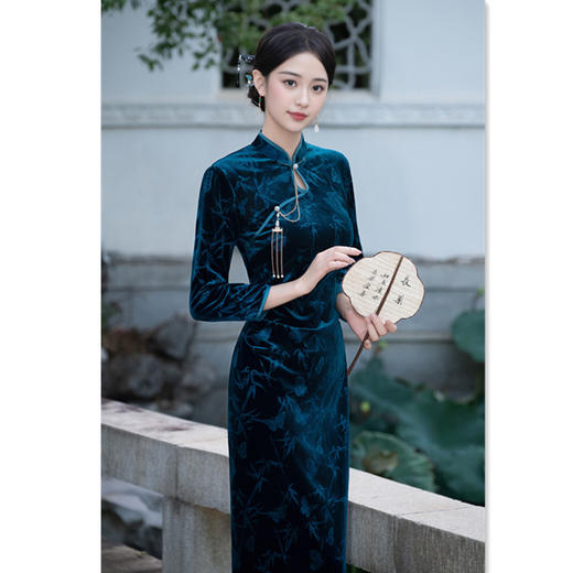 SKY 801319丝绒压花蓝旗袍时尚改良新中式日常可穿旗袍 商品图2