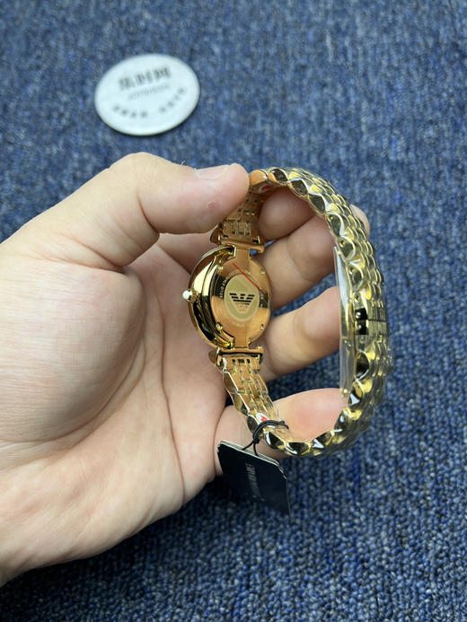 原单阿玛尼Ar1907 黄金摩天轮 女士腕表
机芯：原装进口石英机芯 商品图5