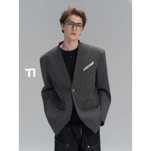 启世录TIWILLTANG“绅域闲秩”无领短款西装 商品图1