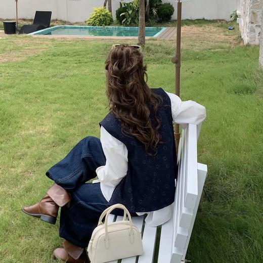 骆柒柒花朵牛仔马甲 | 一件马甲盘活全衣柜，怎么穿都时髦 商品图3