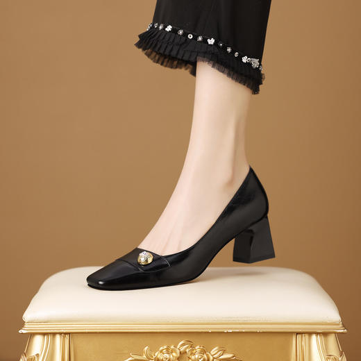 【预售5天】真皮方头法式复古浅口中跟单鞋女粗跟时尚百搭酒红色女鞋子HY&H3620 商品图3