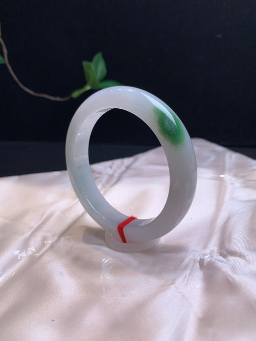 620692，53 飘花正圈，11.4-8.3mm ，清新均匀的底子，带一抹绿 秀气干净有特色 商品图2