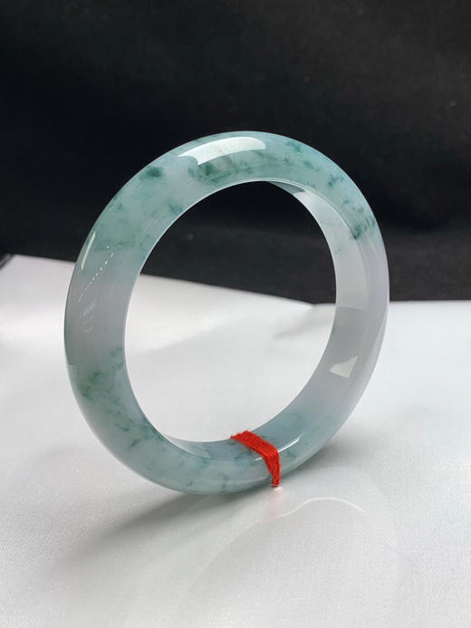 620712，58.5圈口，细糯飘花正圈平安镯，花色多，底子细腻 商品图1