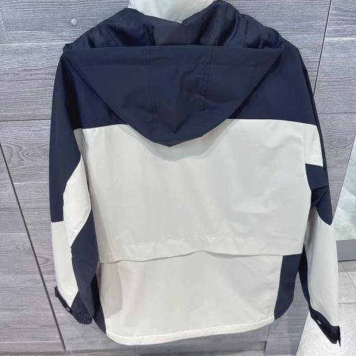 【云粉节】 【新品】7楼 NewBalance男士潮流舒适简约百搭夹克外套 吊牌价：1299元 商品图2