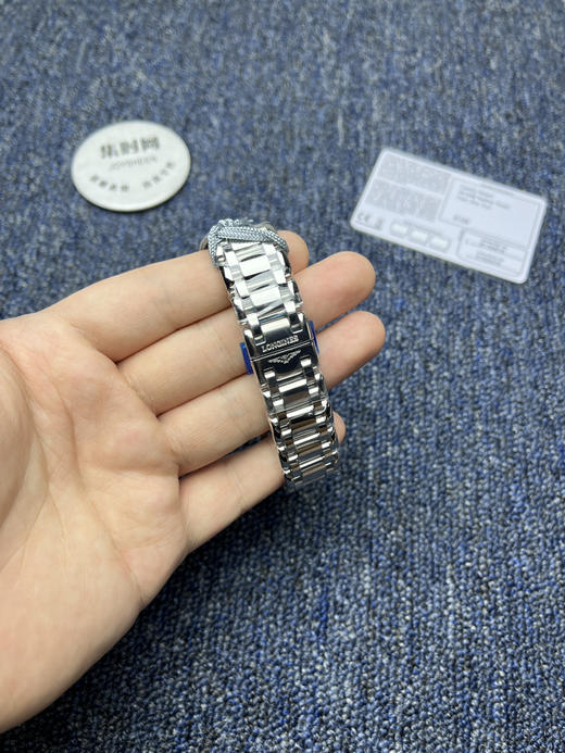 原单渠道货 浪琴新款心月月相系列 女士腕表 新增了深海蓝、橄榄绿、 商品图6