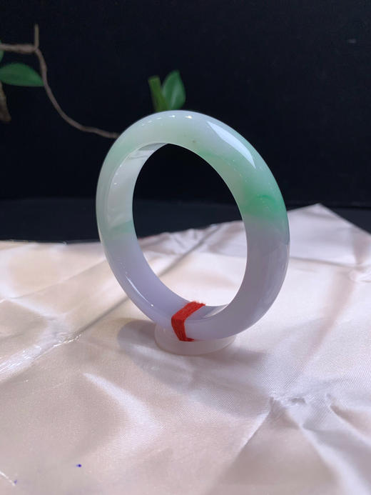 620690，小口51.3 春彩正圈手镯，12.5-8.2mm，淡紫飘清新绿 甜美润润的 商品图4