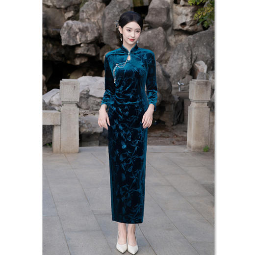 SKY 801319丝绒压花蓝旗袍时尚改良新中式日常可穿旗袍 商品图3