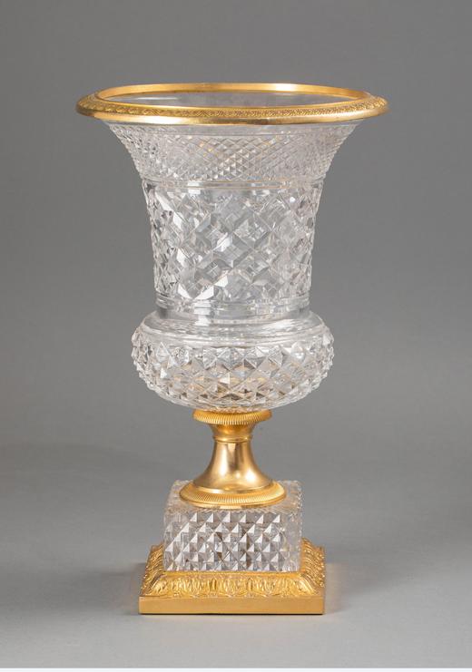 独角鹿西洋古董19世纪法国著名水晶工坊巴卡拉出品美第奇樽造型铜鎏金精雕装饰菱格纹切割水晶花瓶一对 商品图1