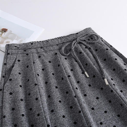 MYX中长款百褶大摆裙松紧腰洋气蓬蓬裙2025年秋季新款显瘦时尚半身裙 商品图3