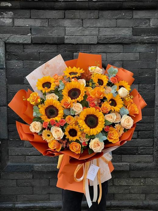 教师节定制香槟玫瑰向日葵花束 商品图1