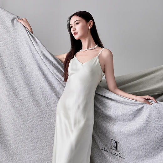 多喜爱 全棉磨毛床上用品四件套 {DO女士系列}约兰瑟/布达hl 【新疆棉磨毛】【柔暖触肤】【精美礼盒】【立体刺绣】【丝绒织带】温暖舒适 手感细腻 商品图2