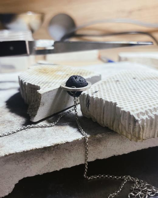 SSCE｜222SAS1N301F Necklace火山石 土星项链【SATURN】 商品图1