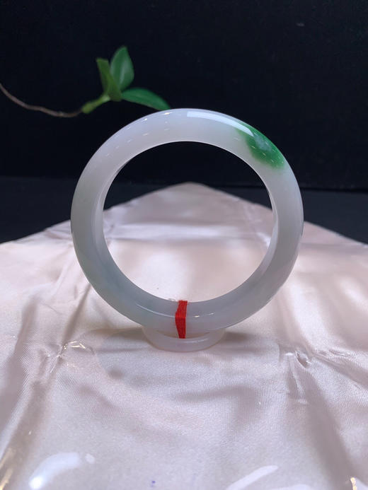 620692，53 飘花正圈，11.4-8.3mm ，清新均匀的底子，带一抹绿 秀气干净有特色 商品图1