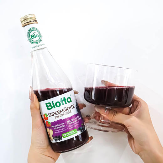 Biotta 莓果复合果蔬汁 | 500ml*2瓶/4瓶/6瓶 野樱莓/黑胡萝卜/黑加仑/蓝莓 自然农法耕种 纸托环保包装 商品图2