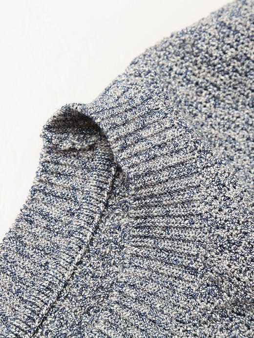 气质款灰色毛边针织衫女 宽松圆领长袖百搭上衣 商品图2