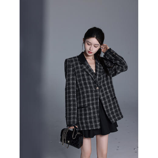 清仓捡漏 LINCHAOZHANG【肌锂香】LW250060 小香风外套 LW250061小香风马甲 LQ250081半裙 商品图3