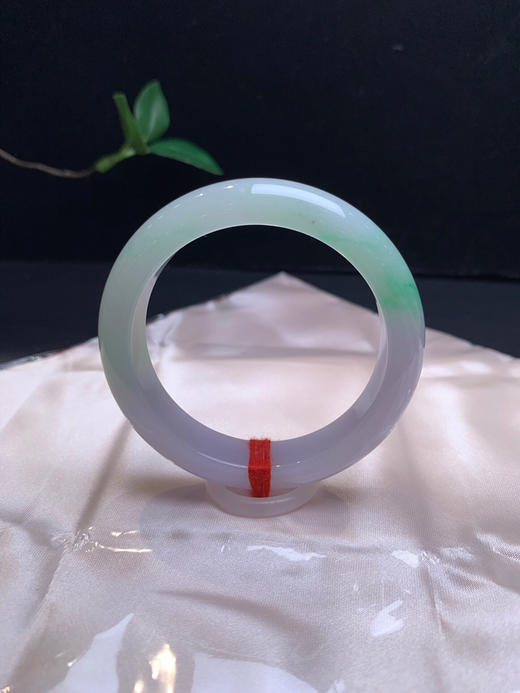 620690，小口51.3 春彩正圈手镯，12.5-8.2mm，淡紫飘清新绿 甜美润润的 商品图0