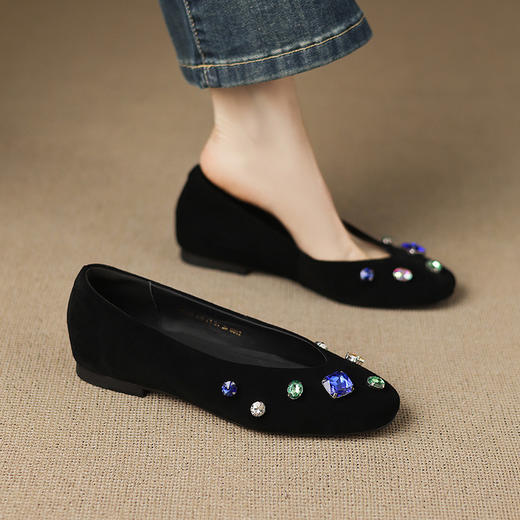【预售5天】法式浅口单鞋女秋季新款百搭圆头低跟复古水钻装饰女鞋FDME&FD9122-1 商品图3
