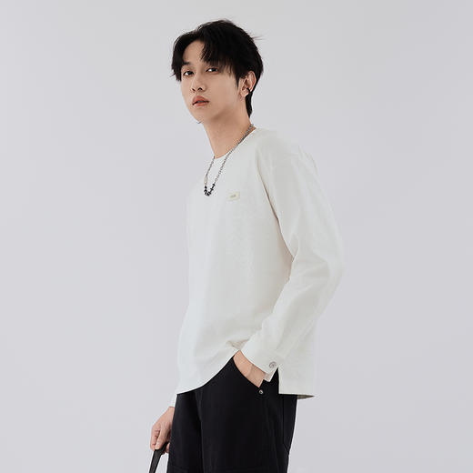 【新品上新】HX 秋季圆领长袖T恤Z102530004101/02 商品图5