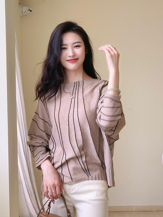 【百图lulu定制】【桑蚕丝羊毛衫】柔软细腻 桑蚕丝羊毛混纺 蝙蝠袖 长袖针织衫 商品图9