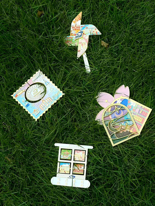 华科大樱花透彩多层旋转冰箱贴 商品图1