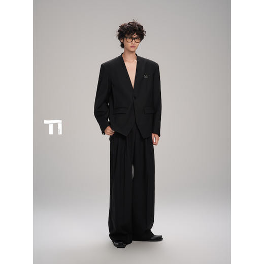 启世录TIWILLTANG“礼序隐奢”简约V领西装套装 商品图4