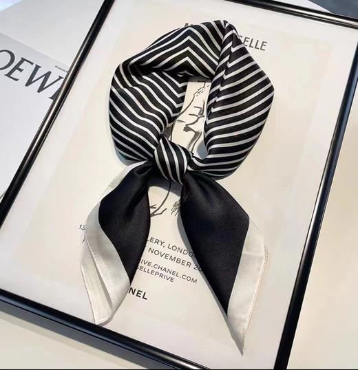 韩系高级感小领巾  70丝巾方巾高级感 韩系时尚百搭职业仿真丝小领巾复古印花丝巾 复古印花百搭职场look 轻松凹出时尚范 商品图9