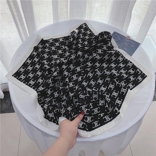 韩系高级感小领巾  70丝巾方巾高级感 韩系时尚百搭职业仿真丝小领巾复古印花丝巾 复古印花百搭职场look 轻松凹出时尚范 商品图12