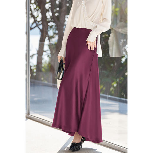 米思阳2026春新款高端光泽感纯色醋纤中长款裙子半身裙女5636 商品图2