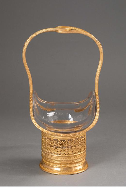 【已售】独角鹿西洋古董19世纪末法国出品蝴蝶结藤蔓主题铜鎏金精雕装饰水晶花果篮 商品图2