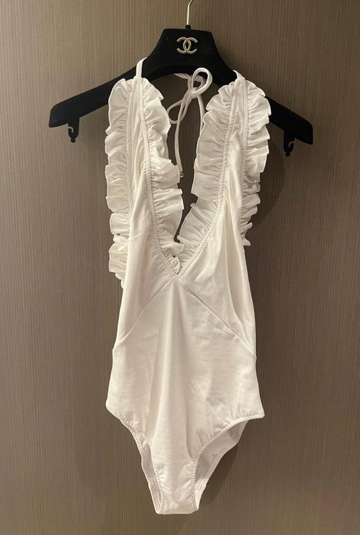 TY333-CHANEL香奈儿 23春夏新品 纯色荷叶边休闲露背无袖连体衣 女款 白色（PG*MM） 商品图0