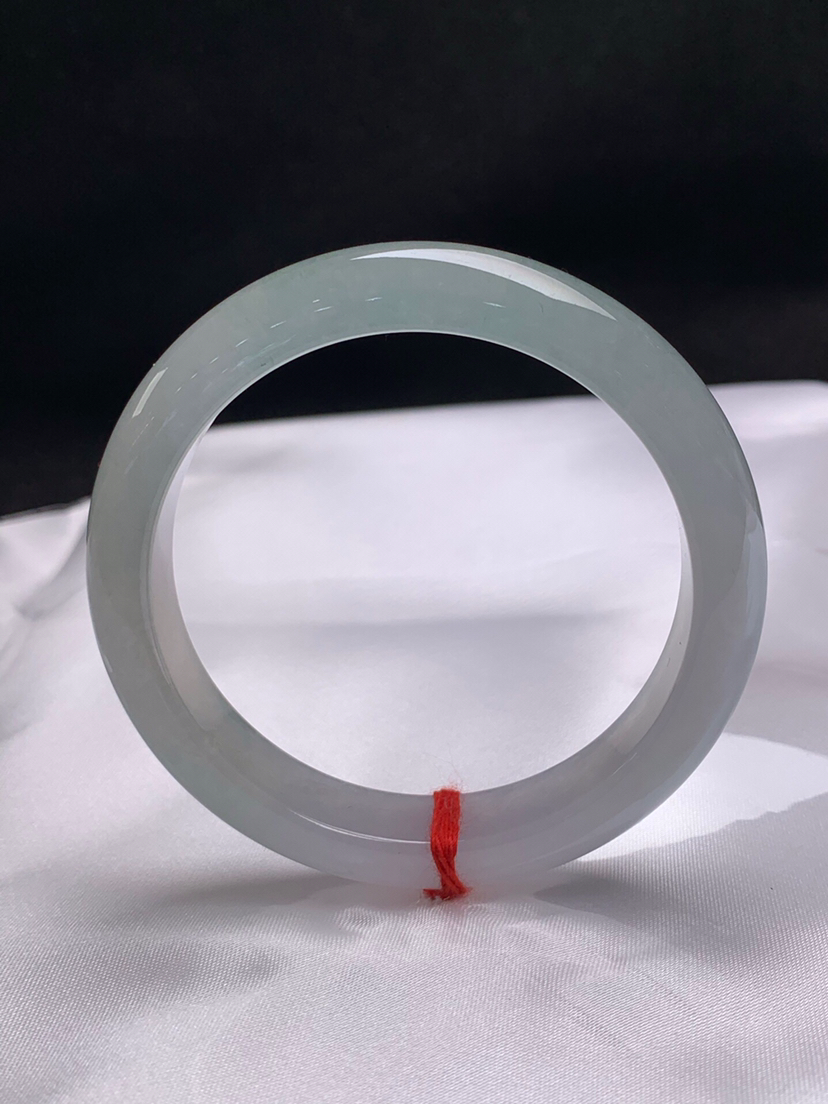 620710，57.8圈口，冰晴正圈平安镯，种水好，透手有光感，完美无裂