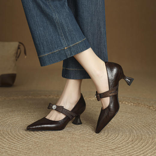 【预售5天】复古尖头浅口高跟鞋真皮法式水钻蝴蝶结中跟单鞋玛丽珍鞋四季鞋女MLS&A1039 商品图0