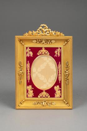 独角鹿西洋古董法国路易十六风格天使女神及花叶主题铜鎏金精雕装饰红色天鹅绒方形相框