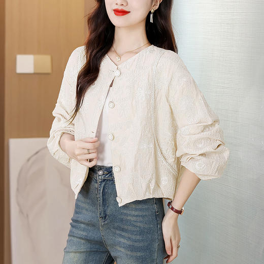 KQL E49M808重工别致提花轻国风绣花亮片宽松外套 商品图3