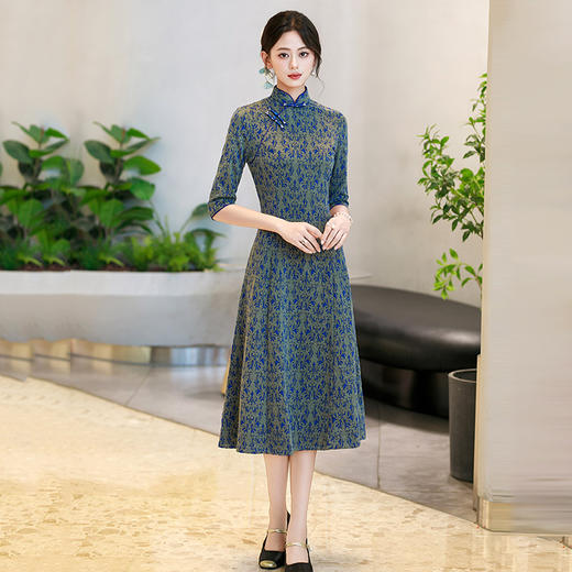 SC22018绿色显瘦妈妈装国风新中式秋季长袖旗袍2025新款女复古连衣裙春秋 商品图1