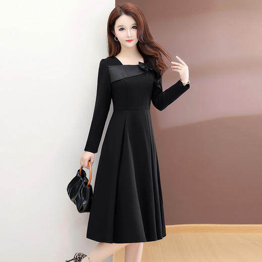 QYM 54C2510-Y方领蝴蝶结气质高腰连衣裙 商品图1