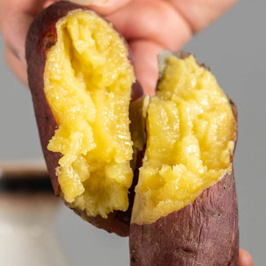 【京东快递】海南地瓜丨口感非常细腻，美味，两头略有丝，但不影响食用，让你吃完一个忍不住再来一个！天气原因，地瓜会有发芽的情况，不影响食用，介意慎拍！ 商品图2